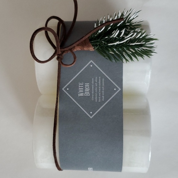 Bloom & Prosper Set of 2 White Birch Candles New - Picture 2 of 7